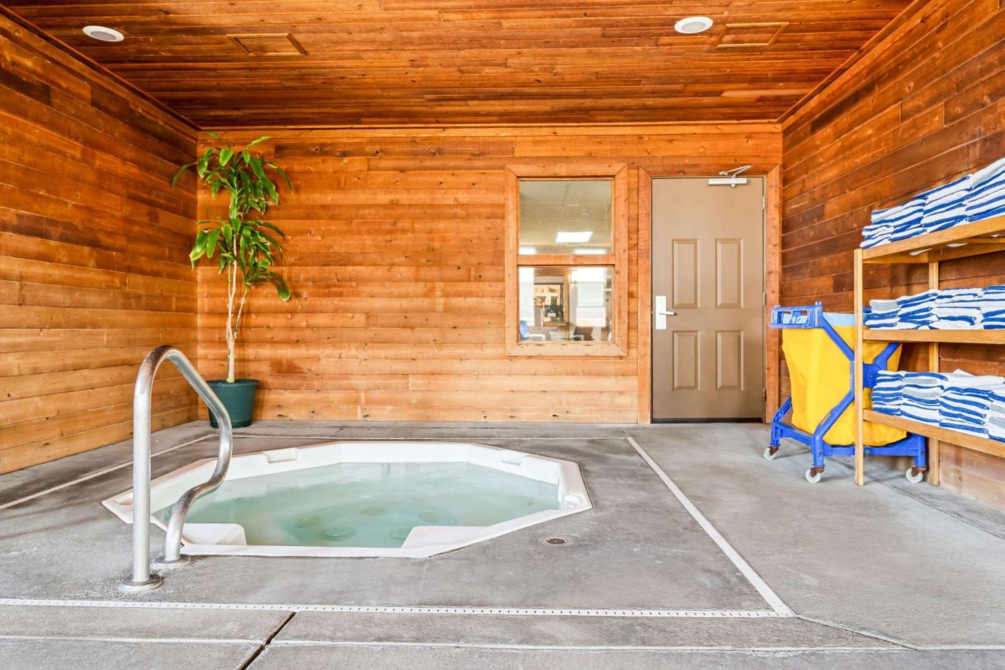 Comfort Inn Worland Hwy 16 To Yellowstone Εξωτερικό φωτογραφία